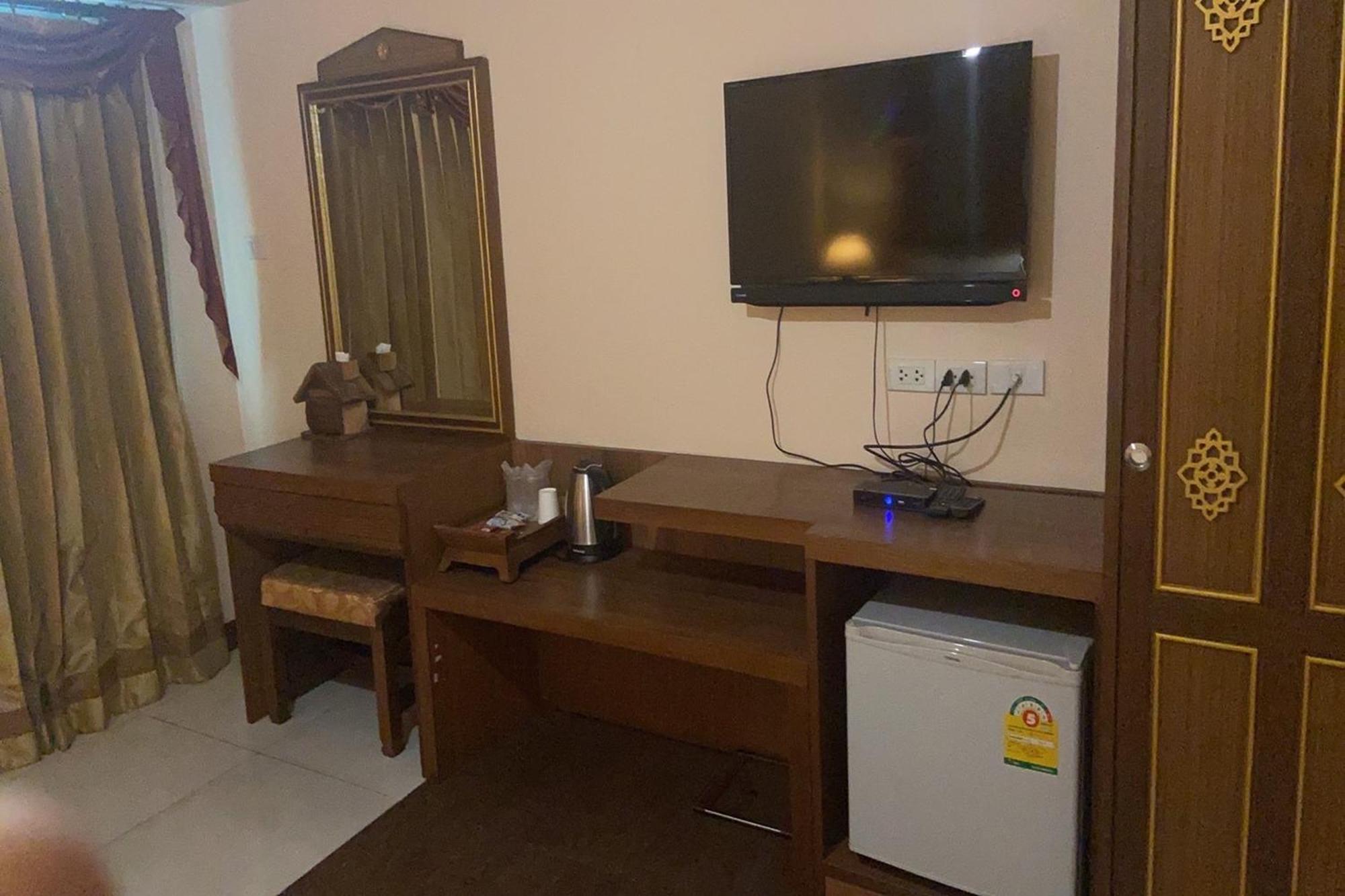 بيت شباب كيم آت مورلينج بانكوك المظهر الخارجي الصورة